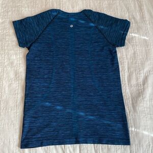 Lululemon Swiftly Tech Short-Sleeve Shirt hip length